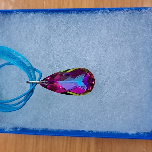 Fresh Violets Crystal Marquise Necklace - Picture 3 of 6